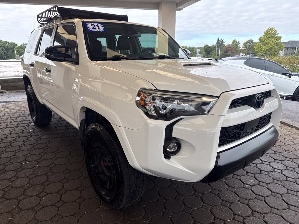 Used 2021 Toyota 4Runner Venture w/ Moonroof Package AWD/4WD image 4