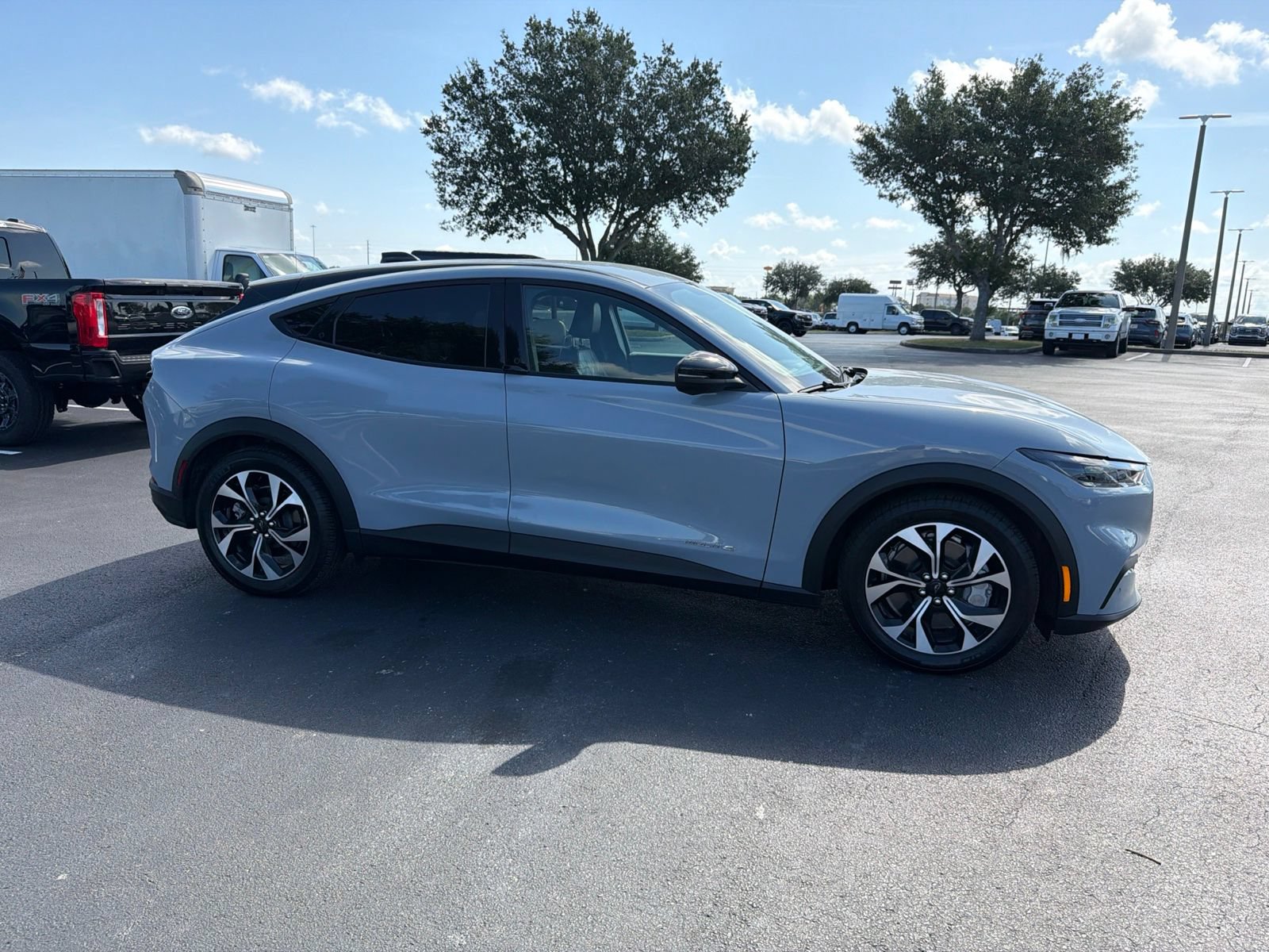 Used 2025 Ford Mustang Mach-E Select w/ Comfort Package Lite AWD/4WD image 2