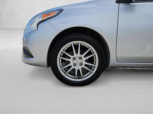 Used 2018 Nissan Versa SV FWD image 15