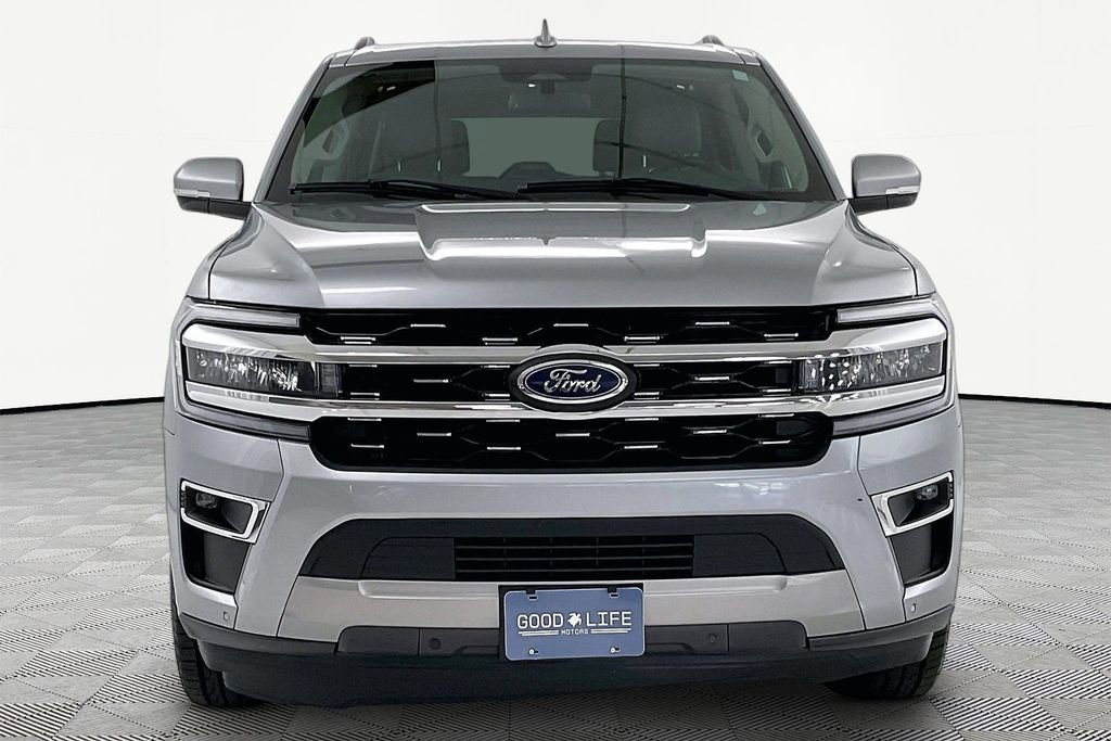 Used 2024 Ford Expedition Max Limited AWD/4WD image 2
