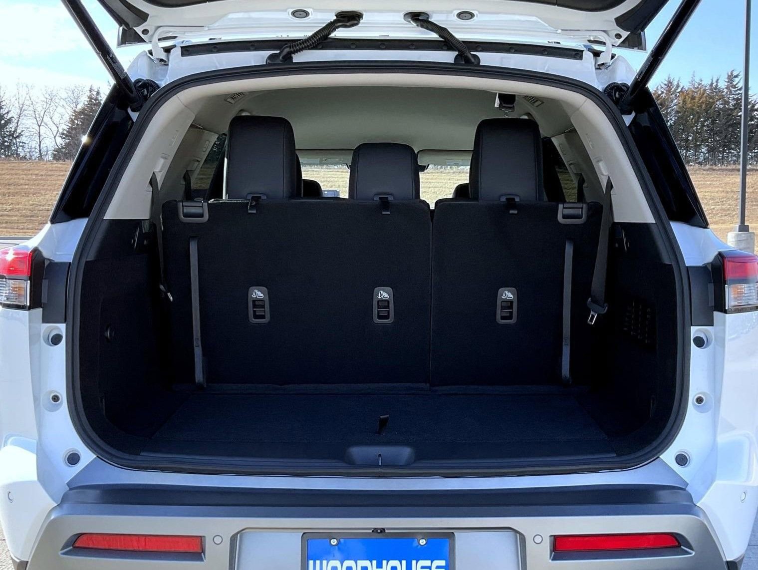 New 2026 Nissan Pathfinder SL image 9