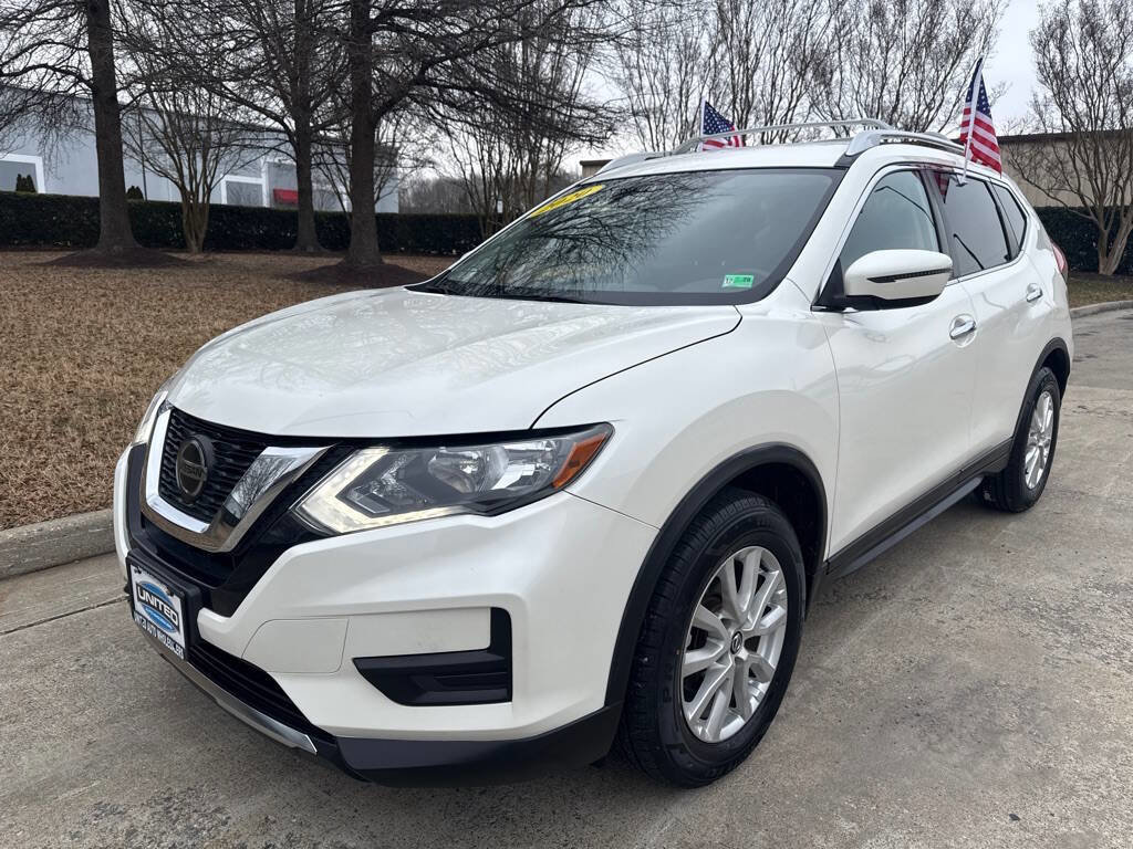Used 2020 Nissan Rogue SV FWD image 4