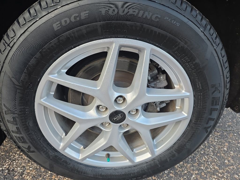 Certified 2023 Ford Edge SEL AWD/4WD image 10