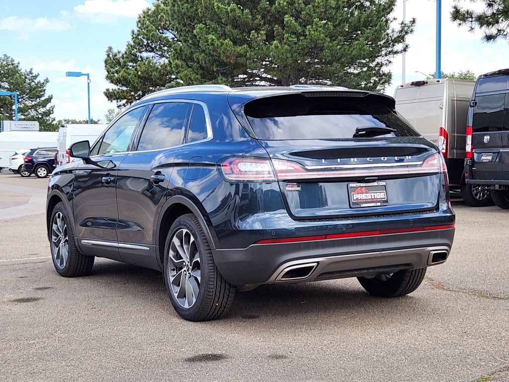 Used 2023 Lincoln Nautilus Reserve AWD/4WD image 3