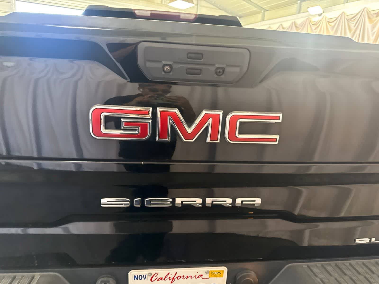 Used 2020 GMC Sierra 1500 SLT w/ SLT Premium Package AWD/4WD image 15
