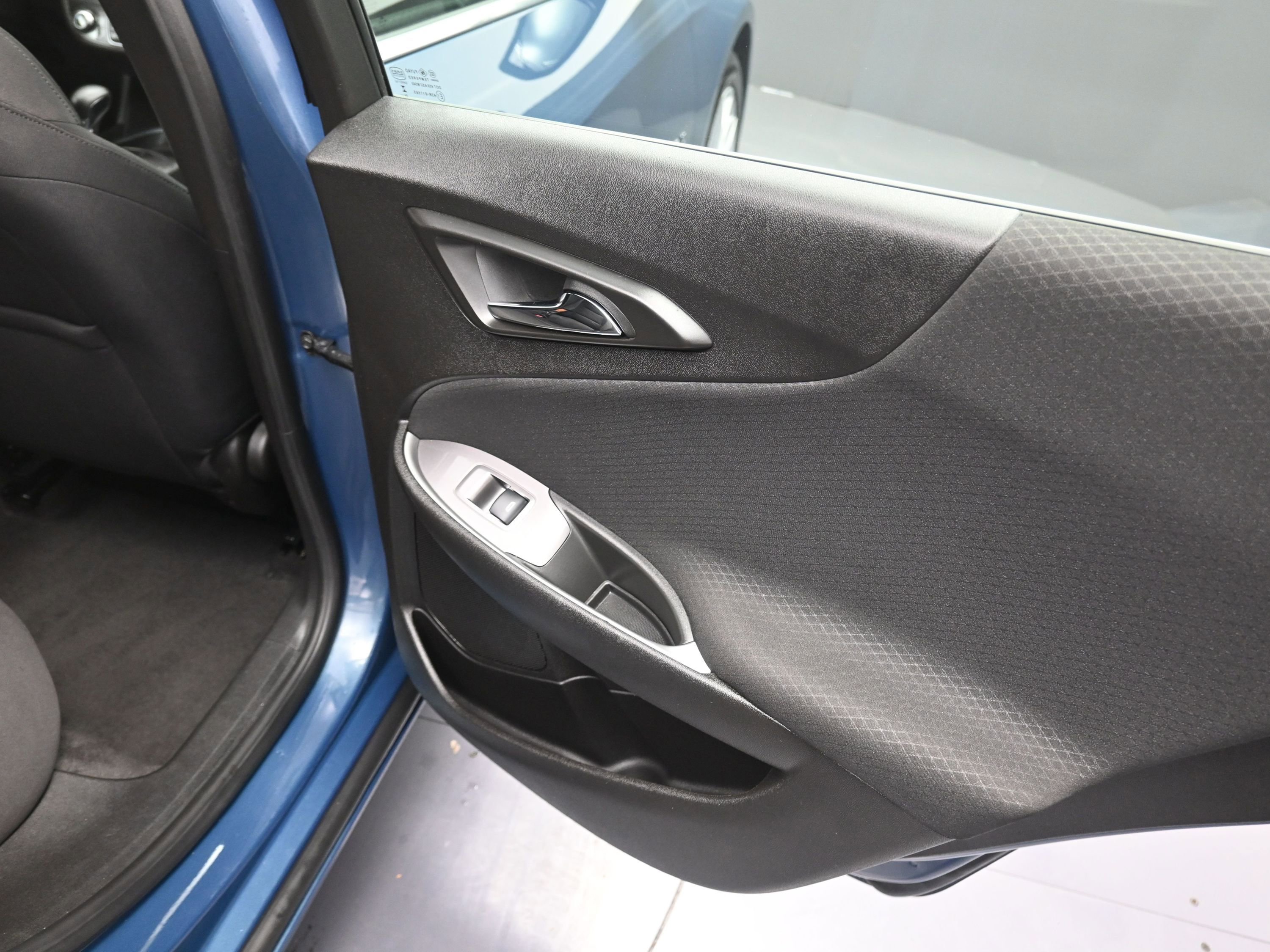 Used 2024 Chevrolet Malibu LT image 17