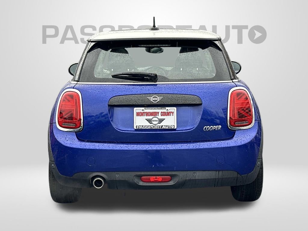 Used 2020 MINI Cooper 2-Door Hardtop image 3