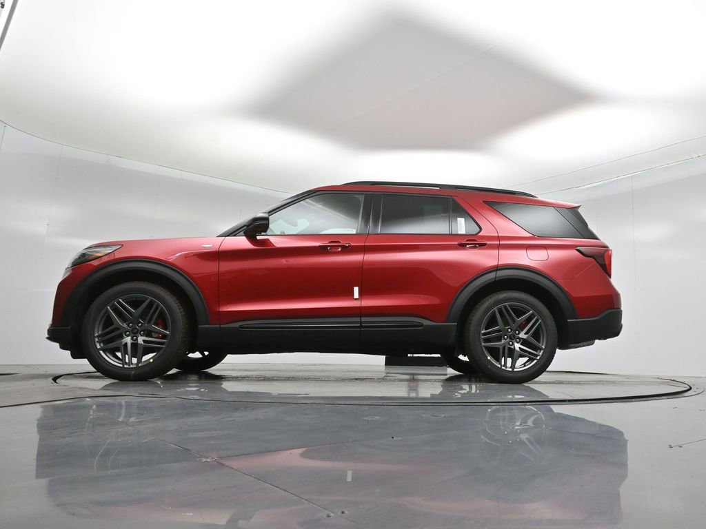 New 2026 Ford Explorer ST-Line w/ ST-Line Street Pack image 7