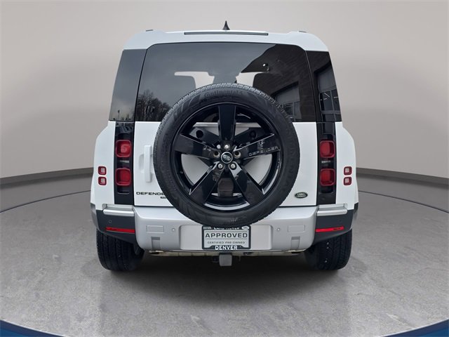 Used 2023 Land Rover Defender 110 SE image 6