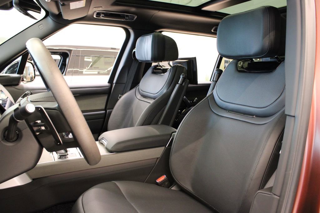 New 2026 Land Rover Range Rover SV AWD/4WD image 27