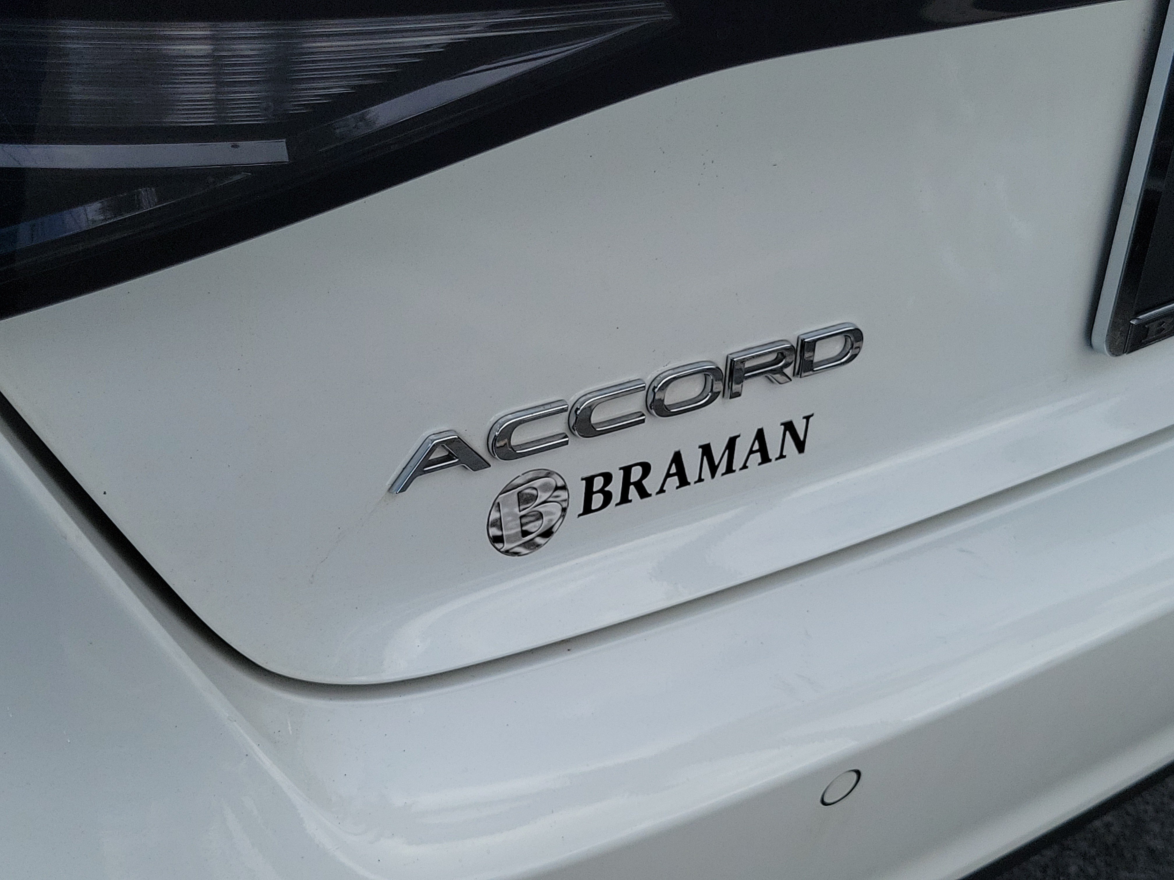 Certified 2023 Honda Accord Touring image 5