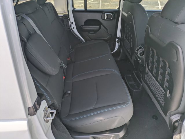 Used 2023 Jeep Wrangler Unlimited Rubicon 4xe w/ Safety Group AWD/4WD image 19