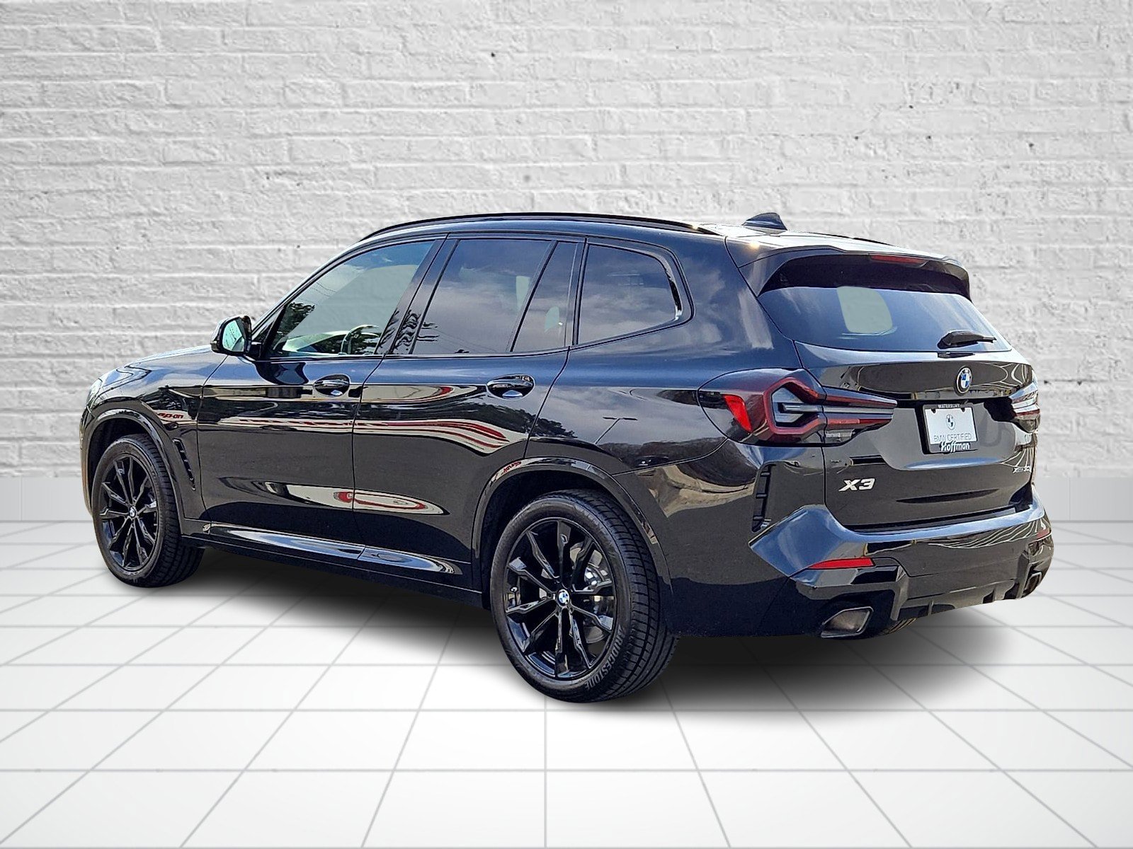 Used 2023 BMW X3 xDrive30i w/ M Sport Package AWD/4WD image 4