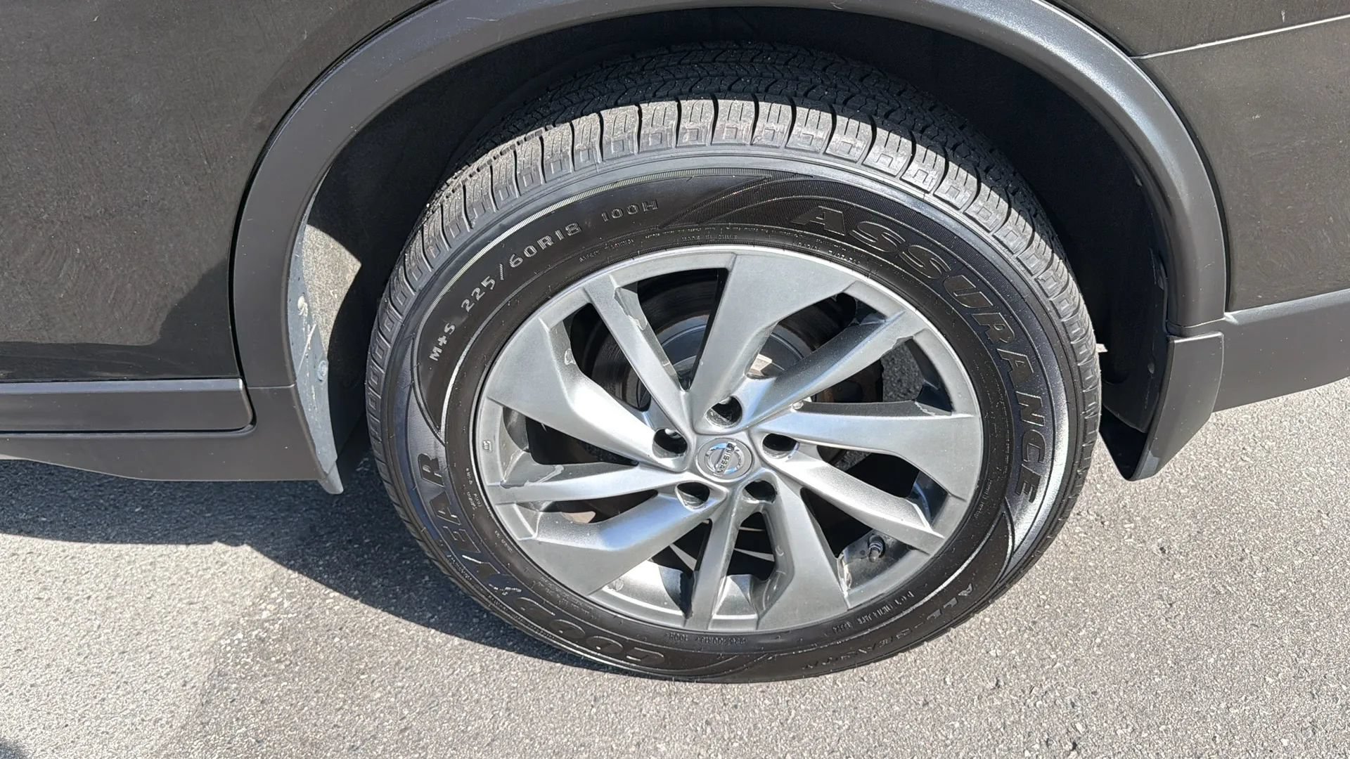 Used 2014 Nissan Rogue SL AWD/4WD image 12