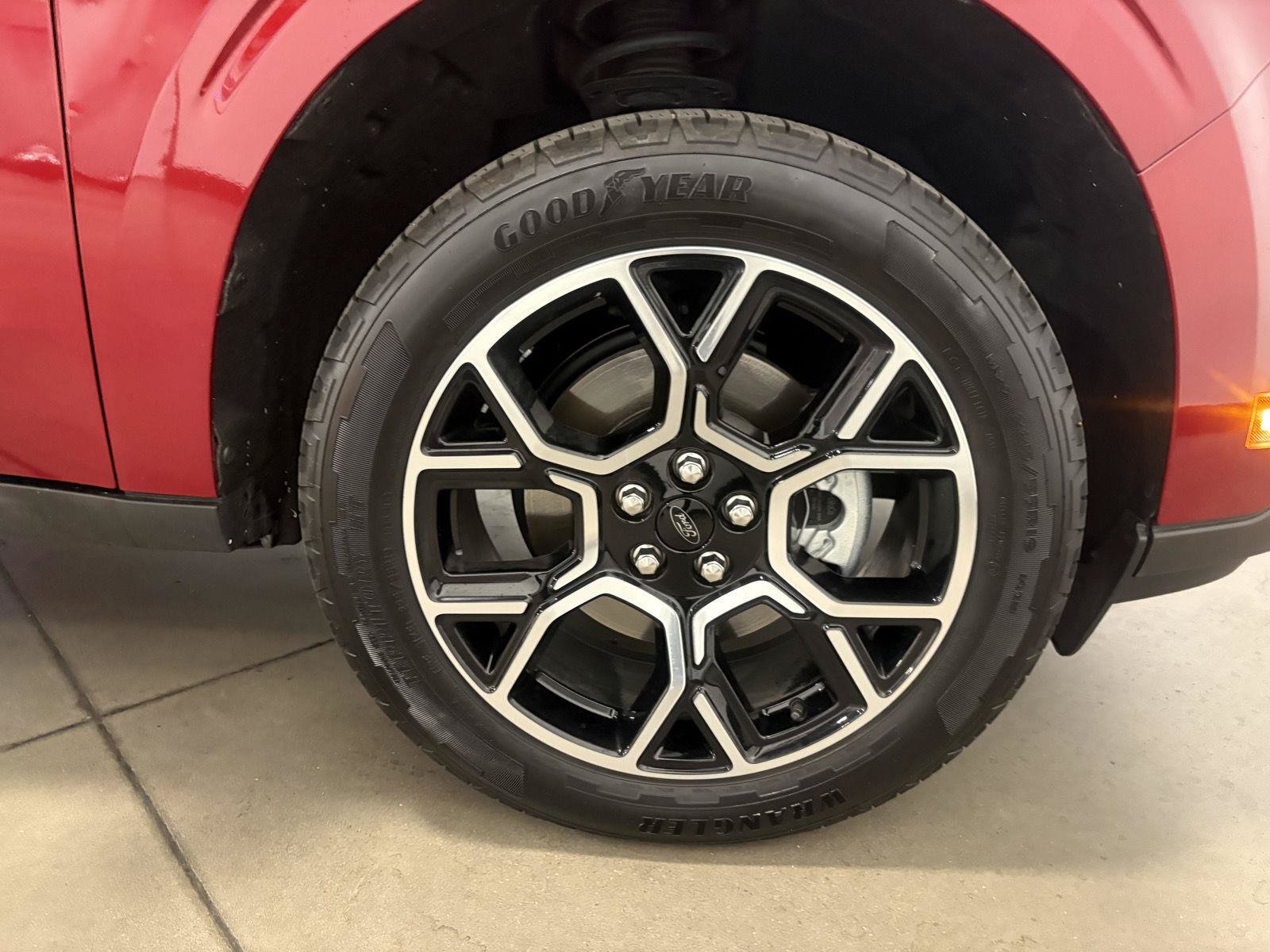 Used 2026 Ford Maverick Lariat AWD/4WD image 44
