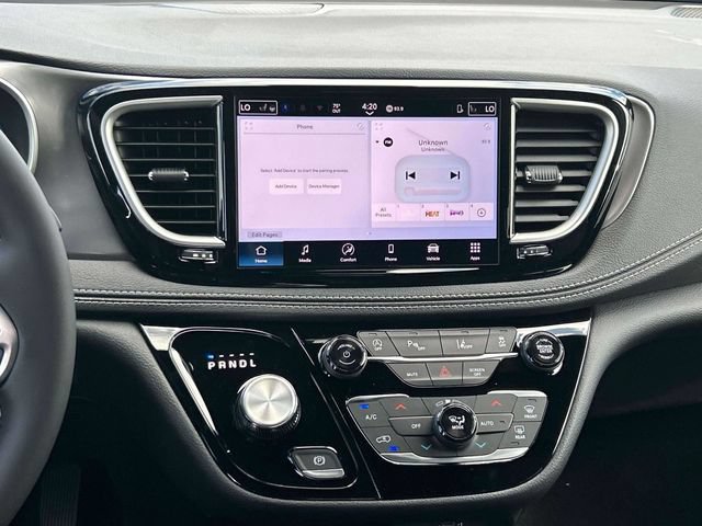 New 2026 Chrysler Pacifica Select FWD image 27