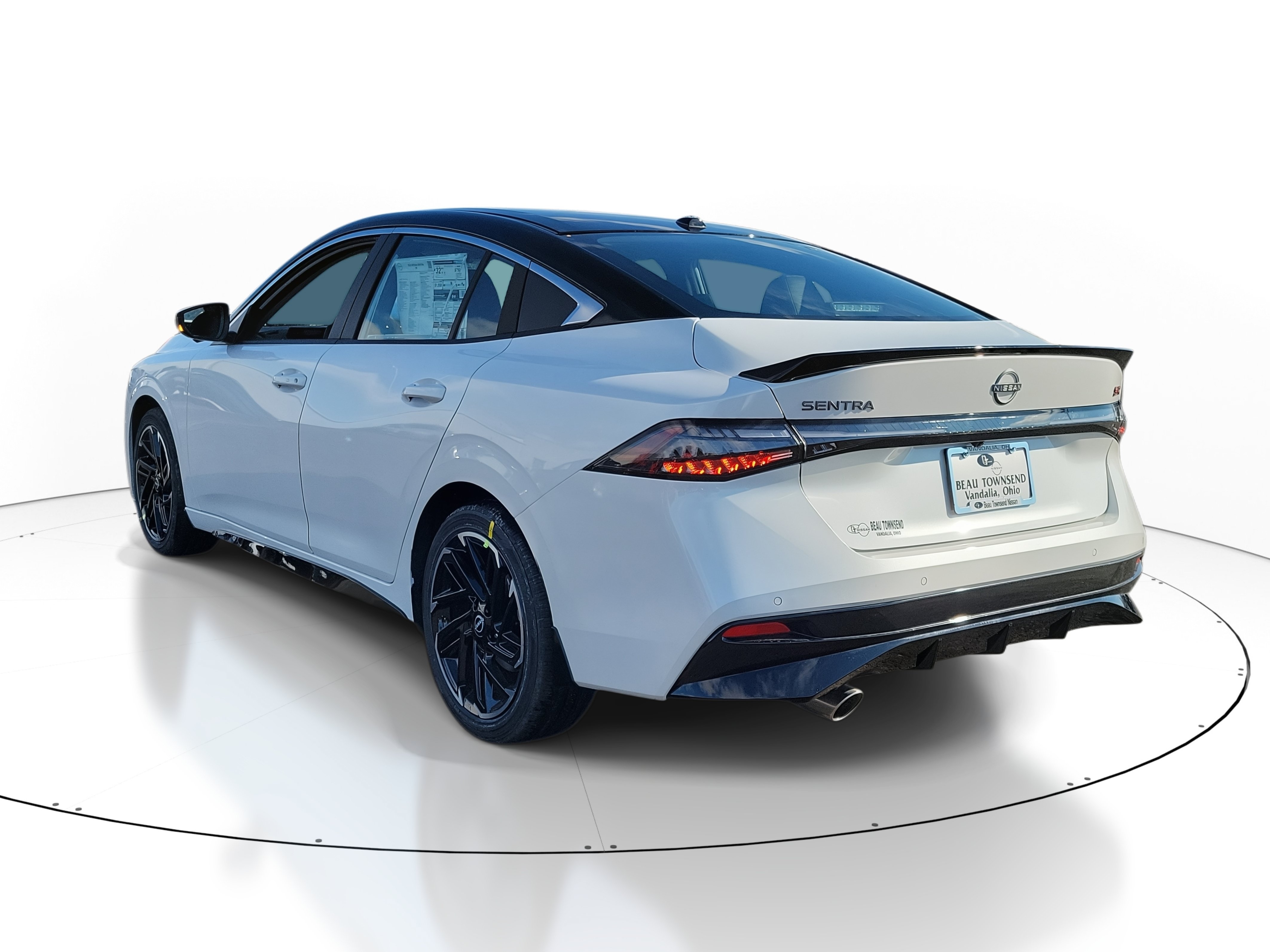 New 2026 Nissan Sentra SR w/ SR Premium Package FWD image 3