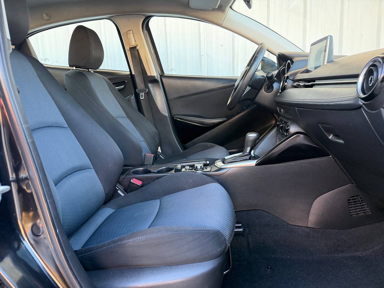 Used 2016 Scion iA FWD image 15