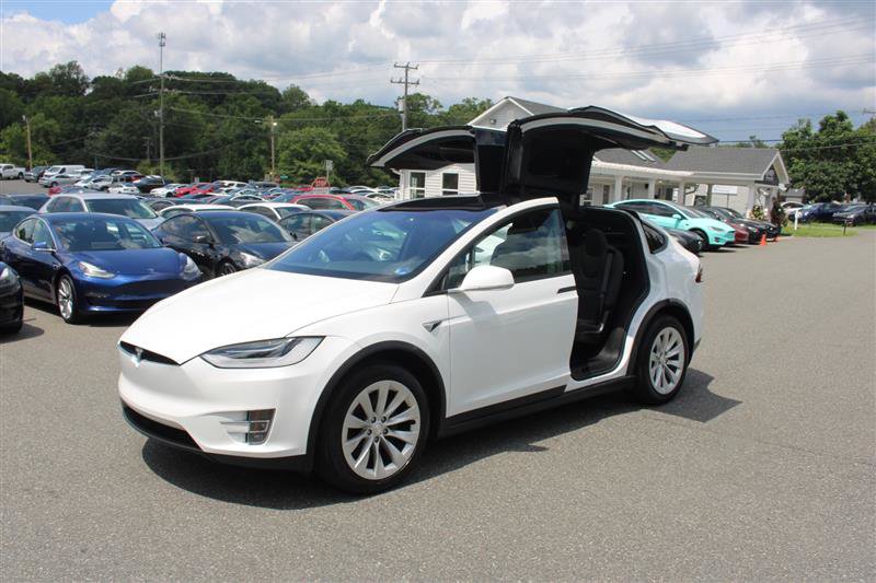 Used 2020 Tesla Model X Long Range AWD/4WD image 3