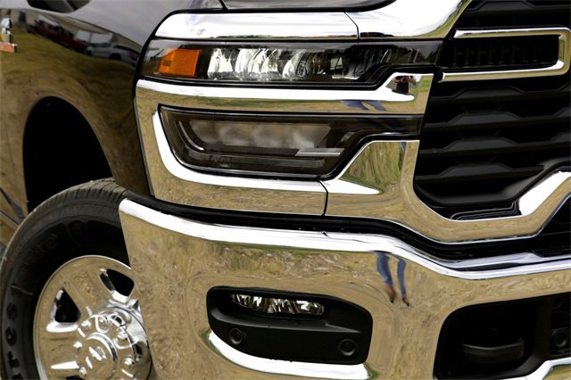 New 2026 RAM 2500 Tradesman image 3