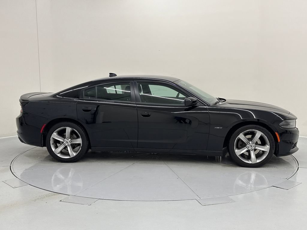 Used 2017 Dodge Charger R/T image 6