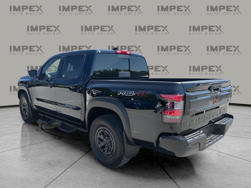 Used 2025 Nissan Frontier PRO-4X AWD/4WD image 3