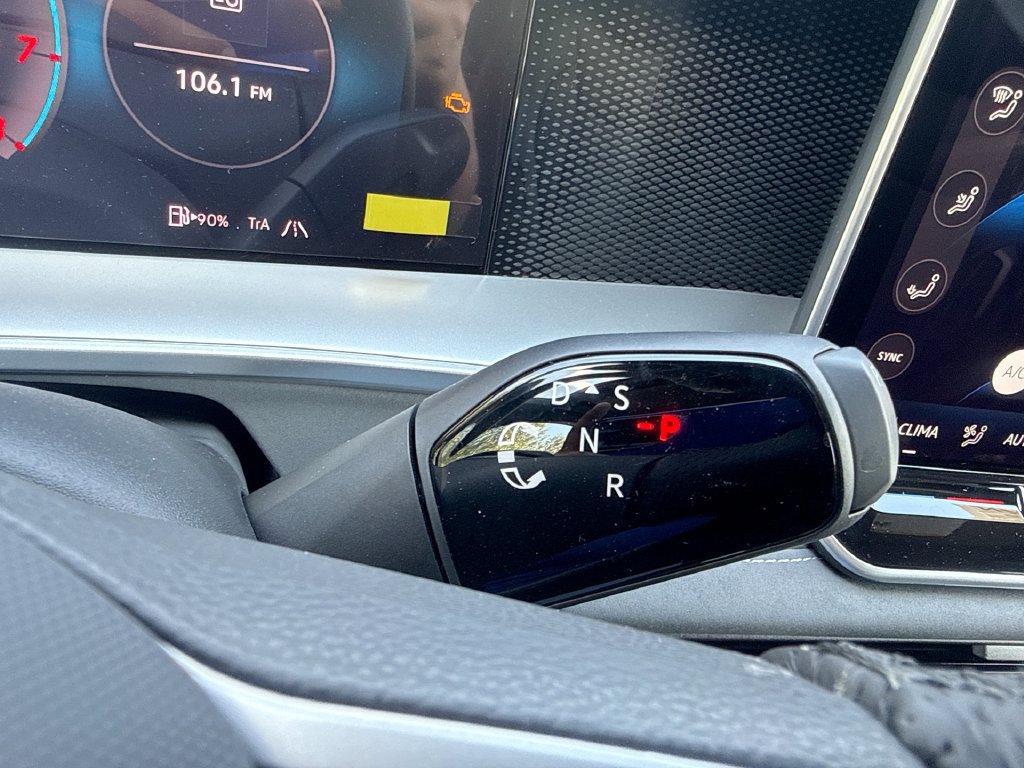 New 2026 Volkswagen Tiguan SE R-Line AWD/4WD image 21