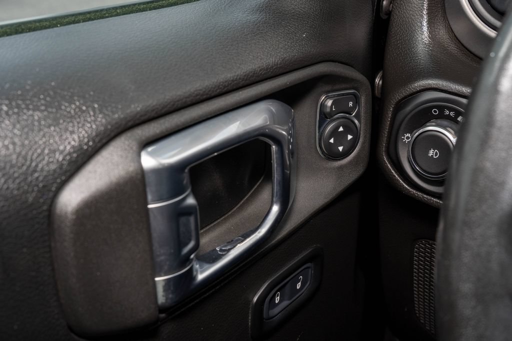 Used 2022 Jeep Wrangler Unlimited Sport AWD/4WD image 23