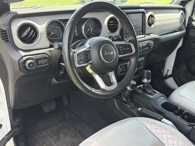 Used 2022 Jeep Wrangler Unlimited Sahara AWD/4WD image 18