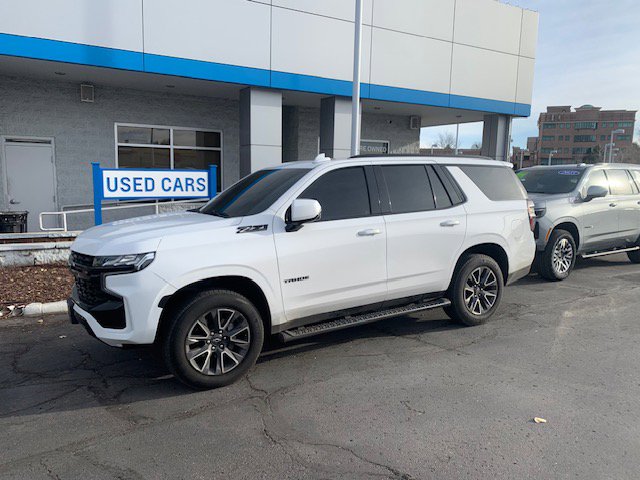 Used 2021 Chevrolet Tahoe Z71 w/ Z71 Signature Package image 3