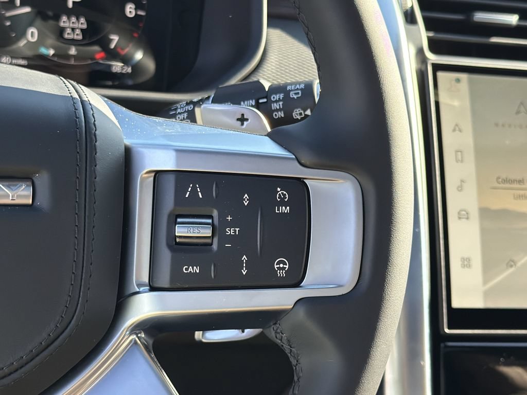 New 2026 Land Rover Discovery Dynamic SE AWD/4WD image 24