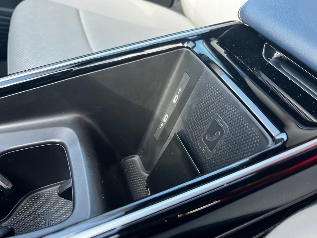 Used 2024 Volkswagen ID.4 S image 29