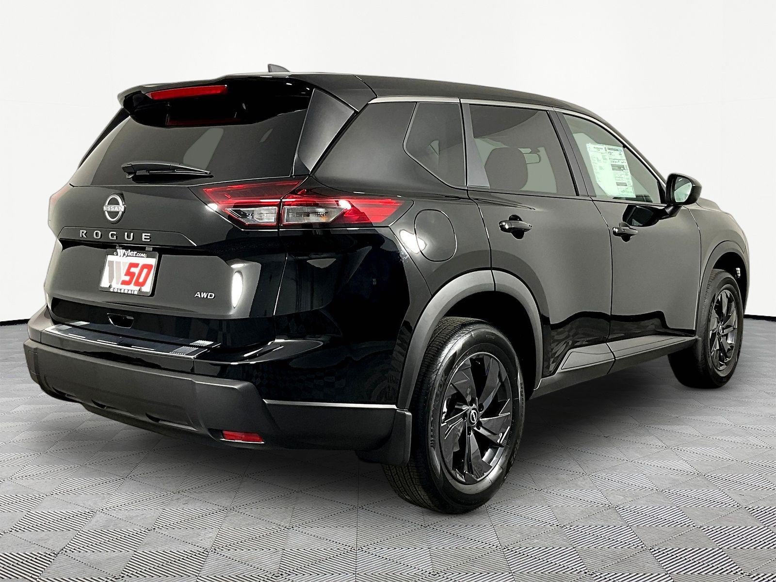 New 2026 Nissan Rogue SV w/ Cold Weather Package AWD/4WD image 7