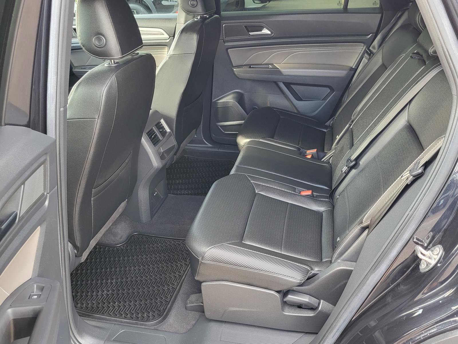 Used 2023 Volkswagen Atlas Cross Sport SE image 13