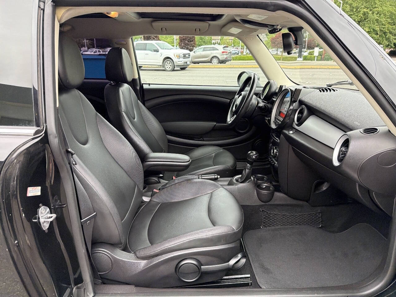 Used 2013 MINI Cooper Clubman FWD image 17