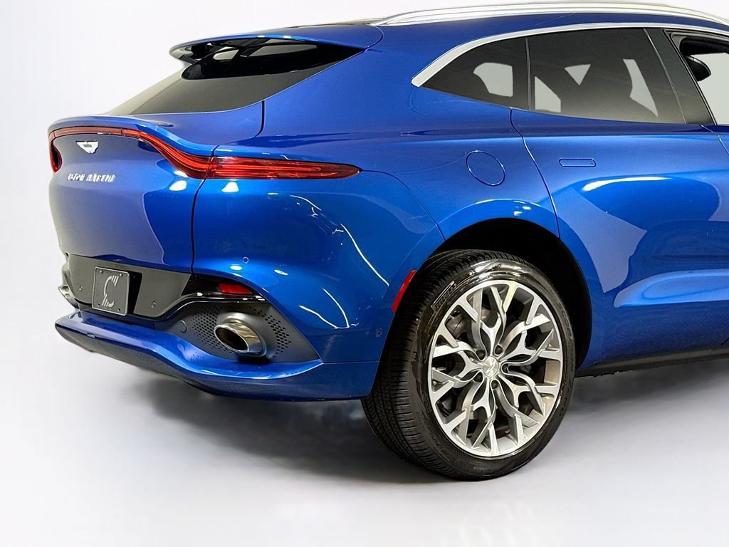 Used 2023 Aston Martin DBX AWD/4WD image 22