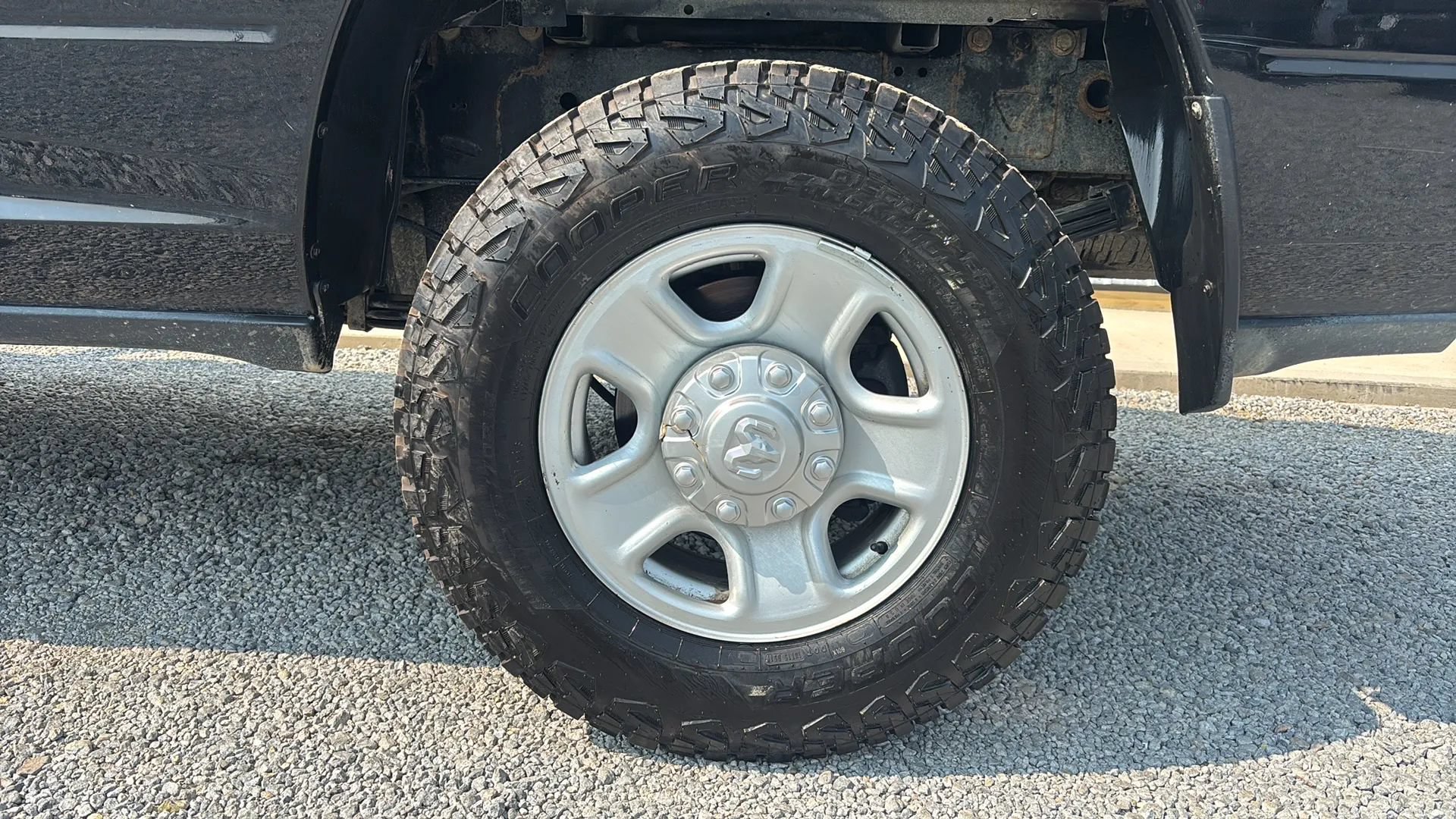 Used 2022 RAM 3500 Tradesman AWD/4WD image 2
