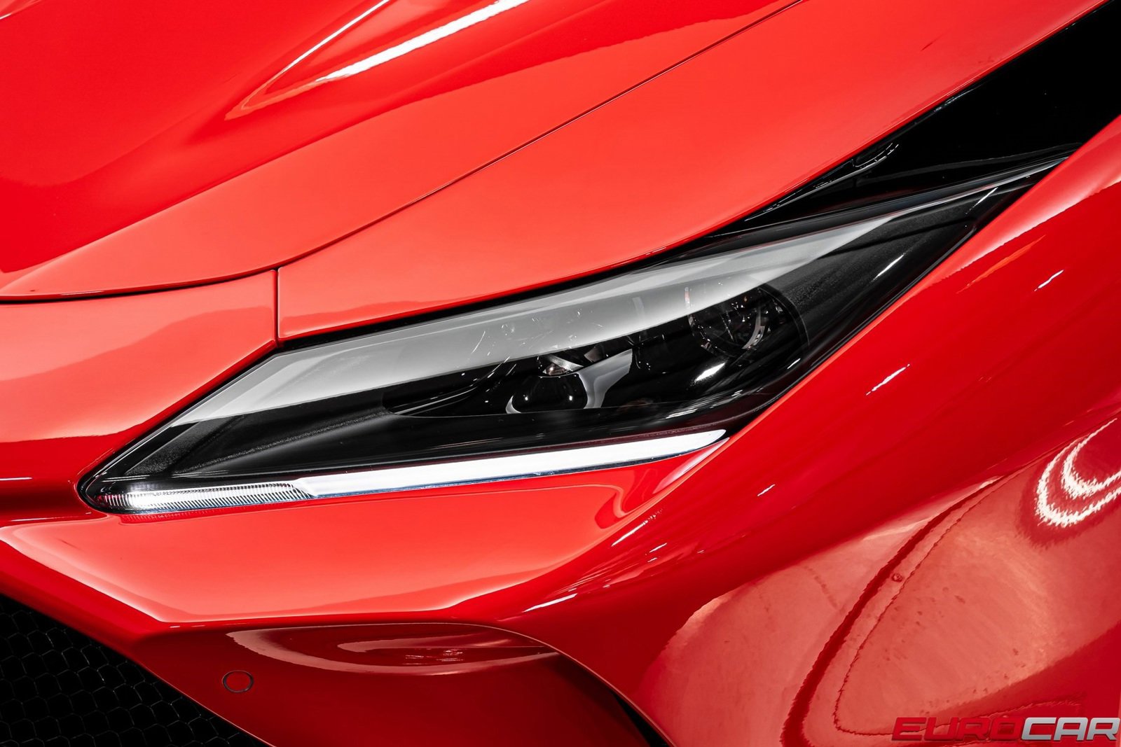 Used 2022 Ferrari F8 Tributo image 14