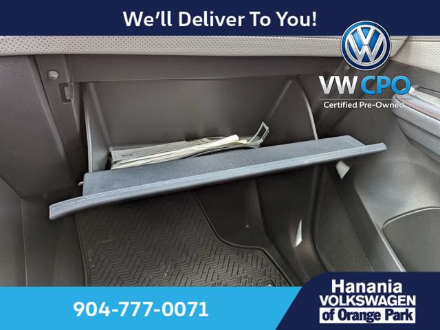 Certified 2025 Volkswagen Atlas Peak Edition SE AWD/4WD image 23
