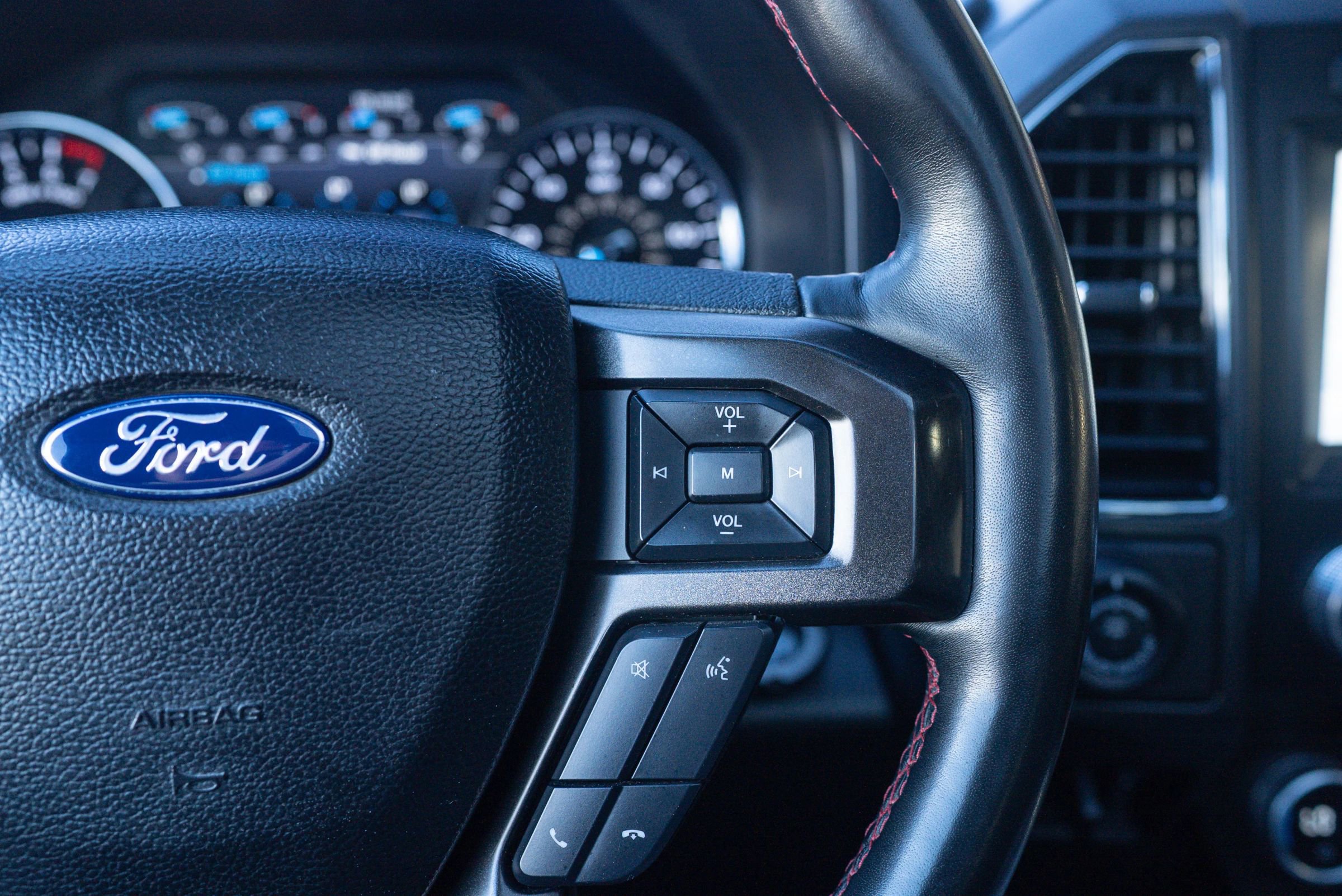 Used 2021 Ford Expedition Max Limited AWD/4WD image 25