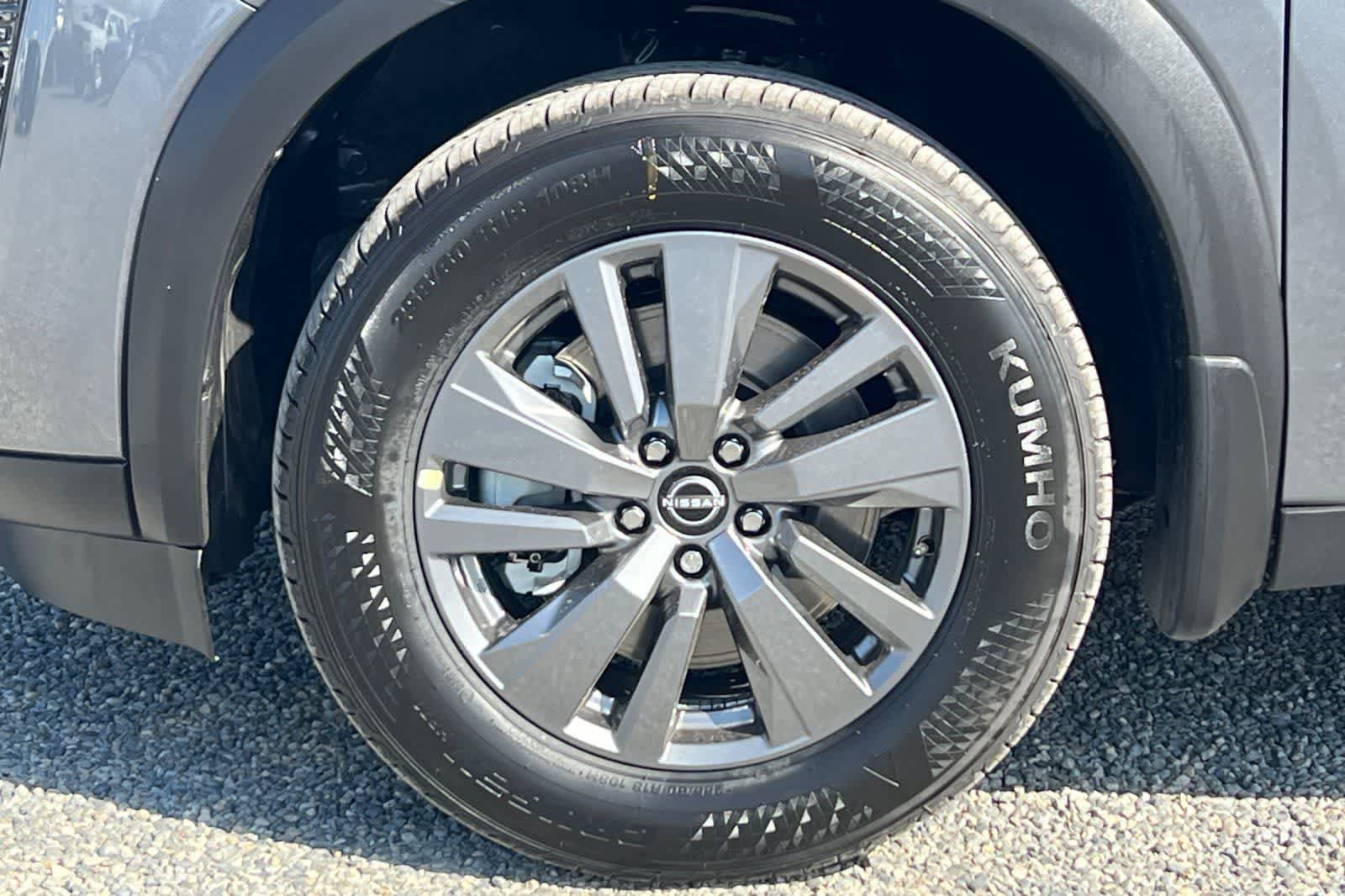 New 2026 Nissan Pathfinder SV AWD/4WD image 36