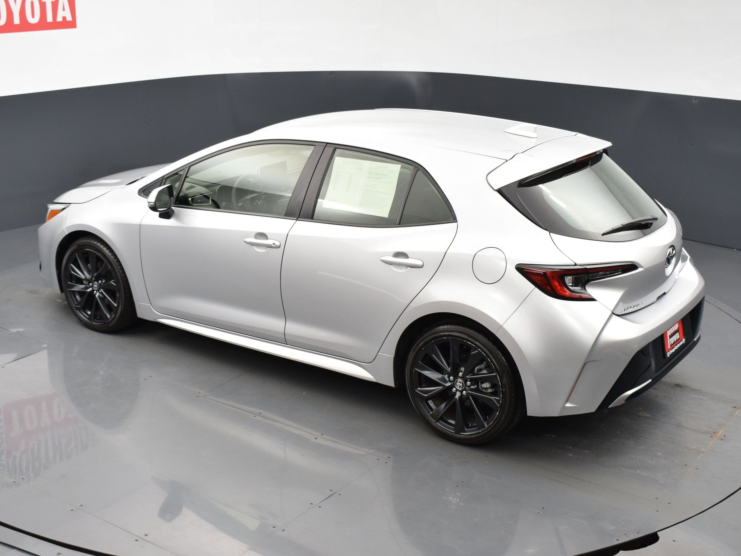 Used 2024 Toyota Corolla XSE FWD image 19