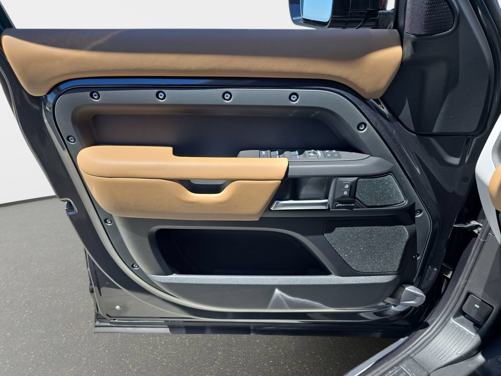 New 2026 Land Rover Defender 110 S AWD/4WD image 27