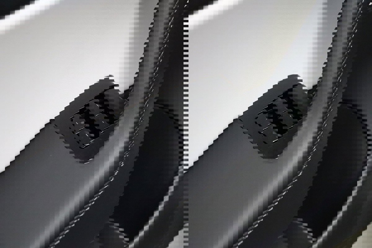 Used 2020 Tesla Model 3 Performance image 31