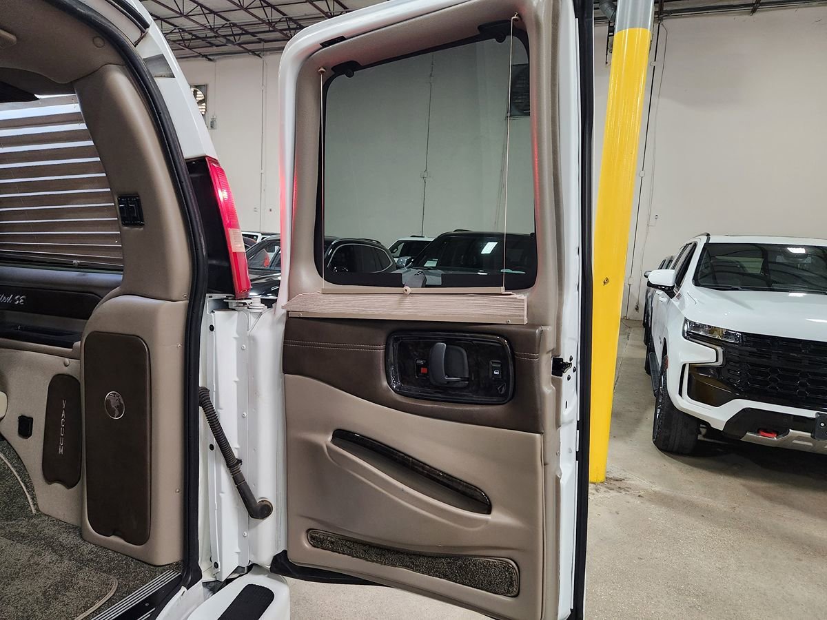Used 2015 Chevrolet Express 2500 image 66