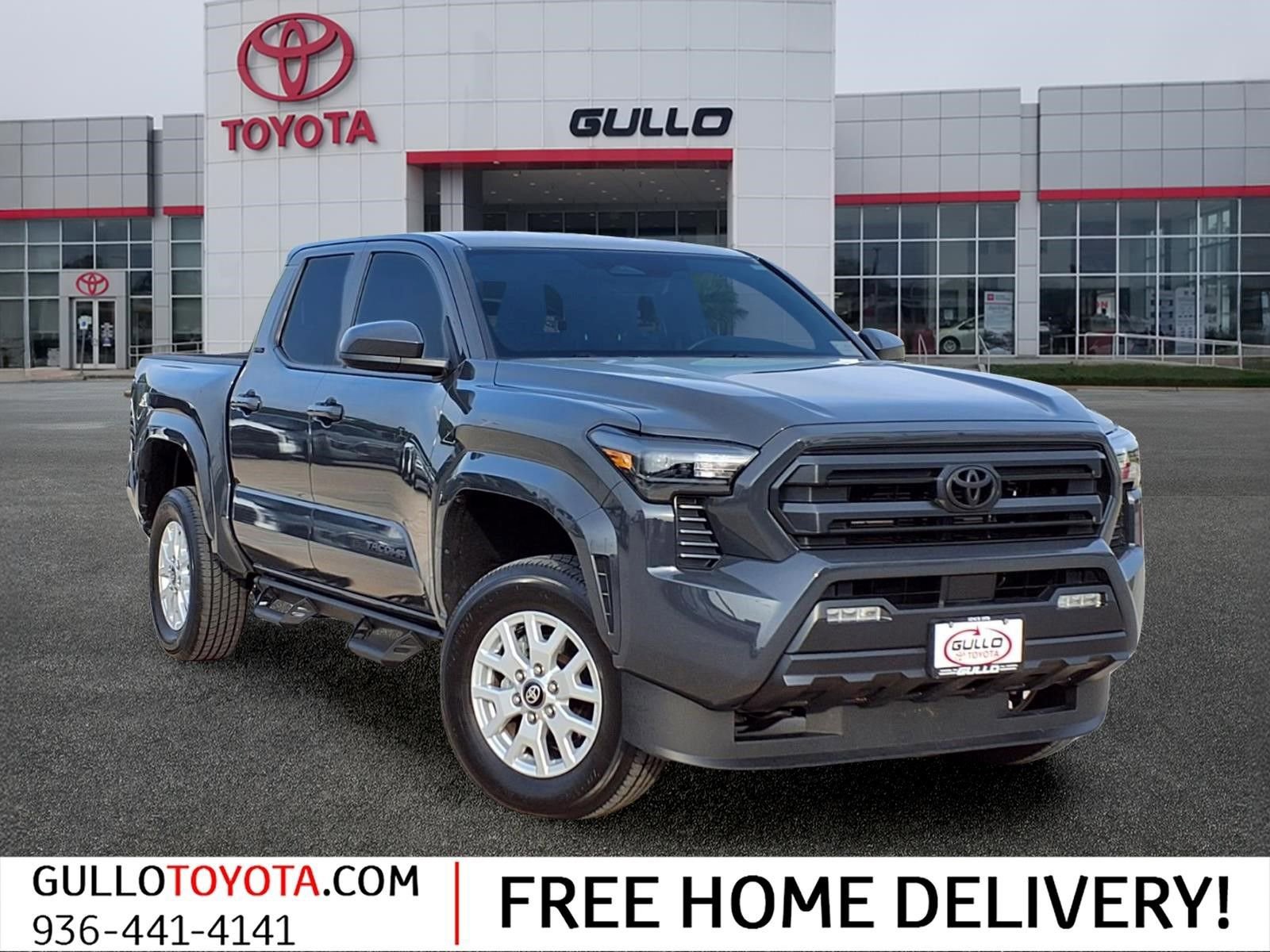 Certified 2025 Toyota Tacoma SR5 AWD/4WD image 1