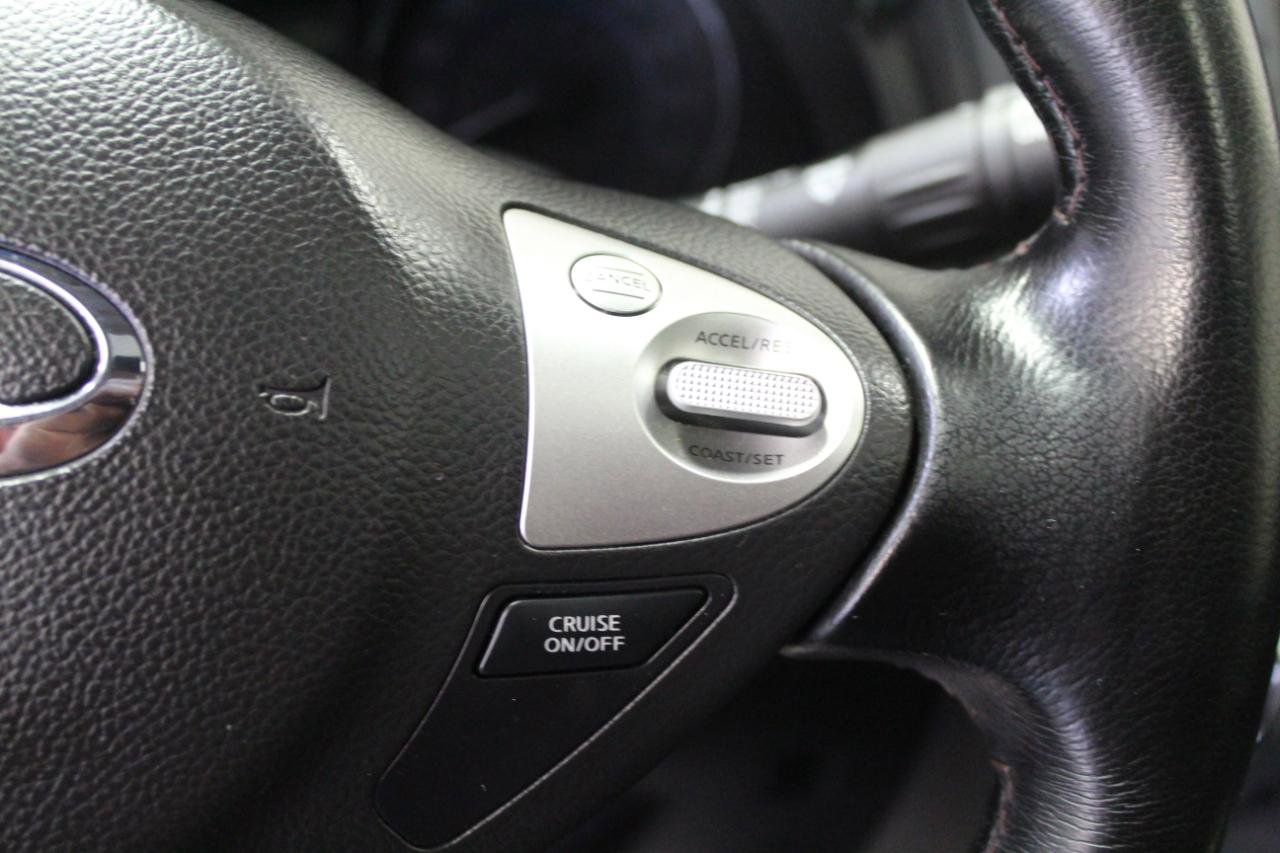 Used 2014 INFINITI QX70 AWD w/ Premium Package image 10