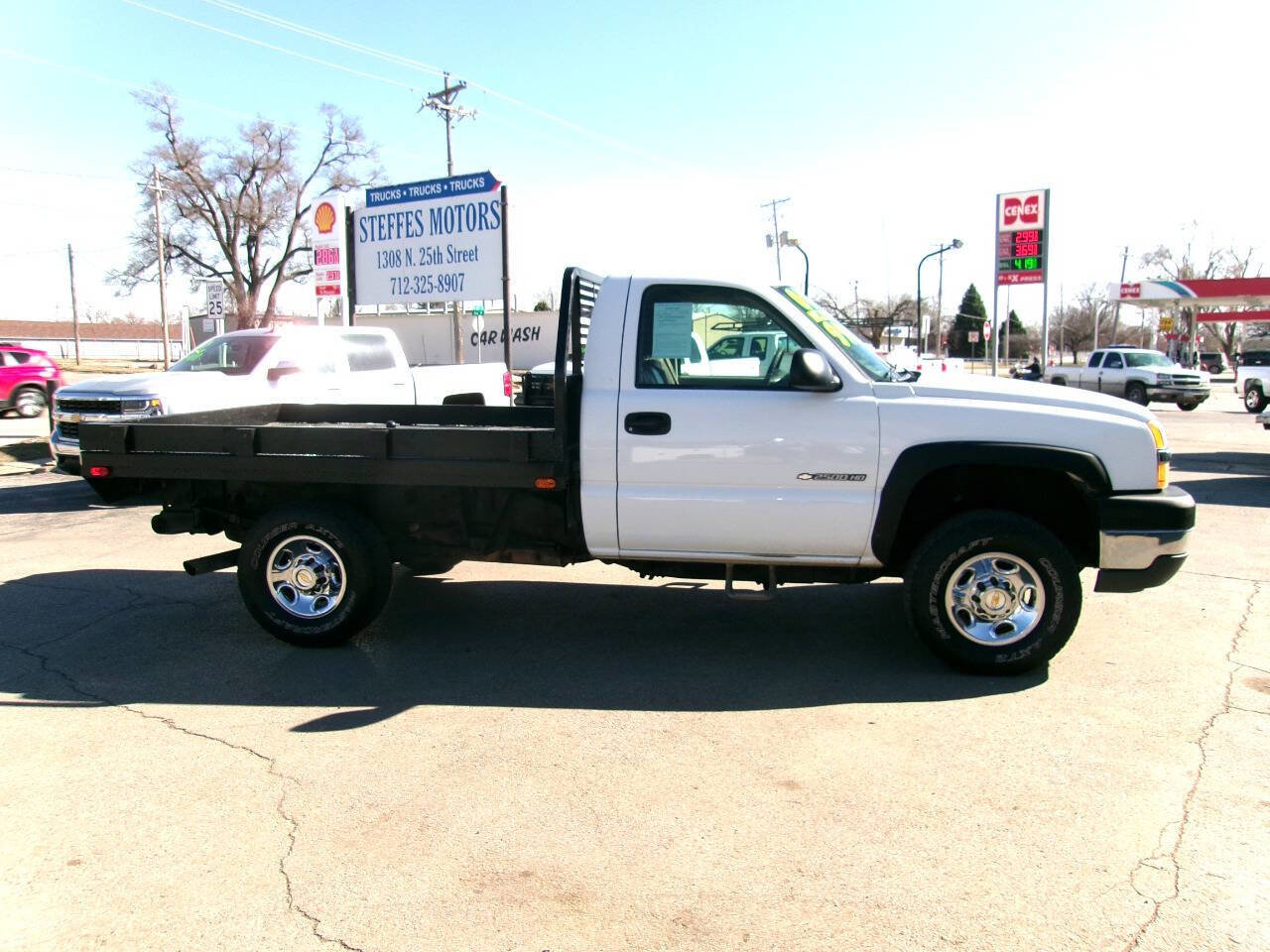 Used 2004 Chevrolet Silverado 2500 W/T w/ Skid Plate Package image 5