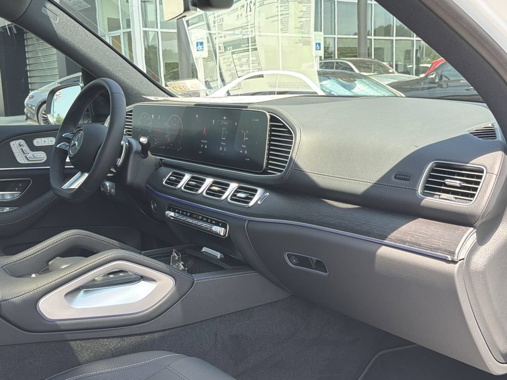New 2026 Mercedes-Benz GLS 450 4MATIC image 21