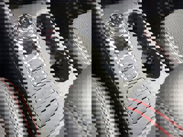 Used 2025 Ford Escape ST-Line image 21